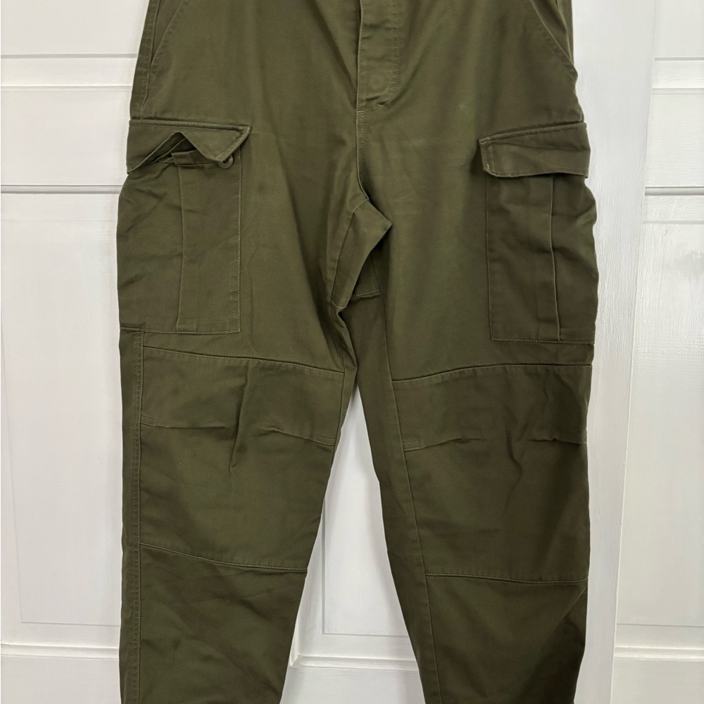 EMPYRE woman's cargo pants size 32